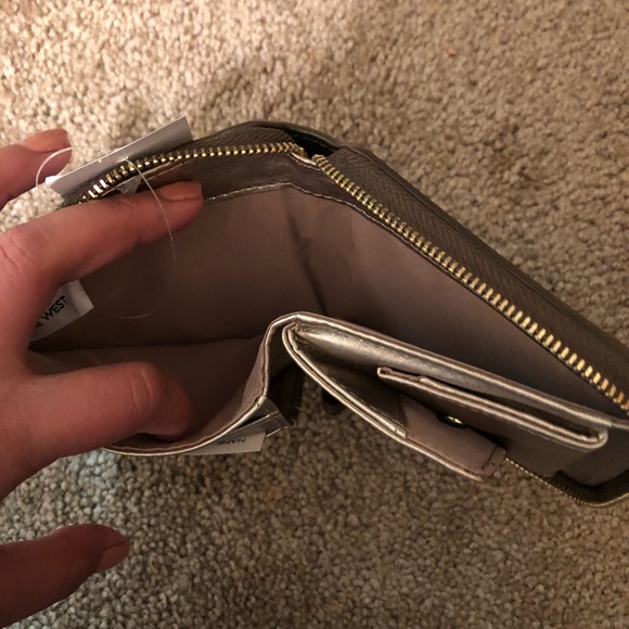 Small zip synthetic leather wallet, Olive color. - Picture 7 of 7